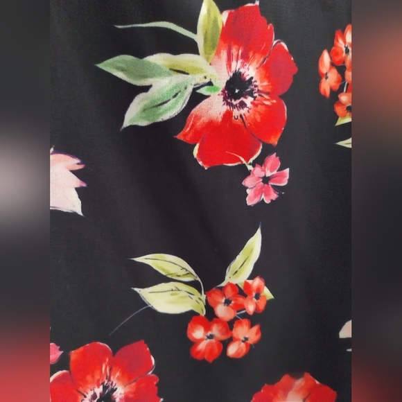 Womans floral dress - Picture 5 of 5